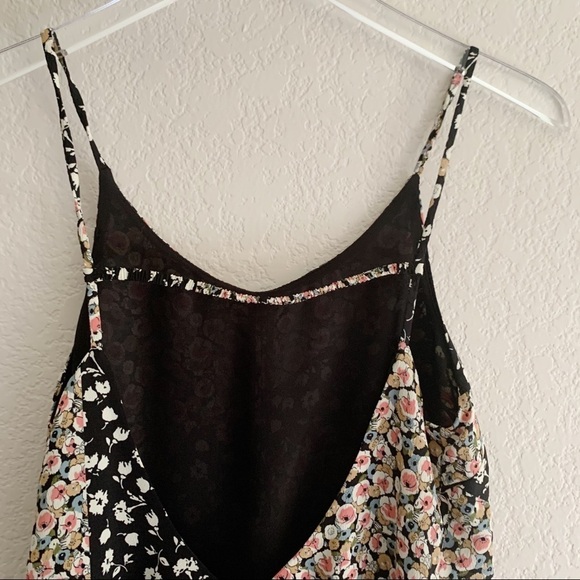 TOPSHOP Floral Romper - Picture 9 of 11